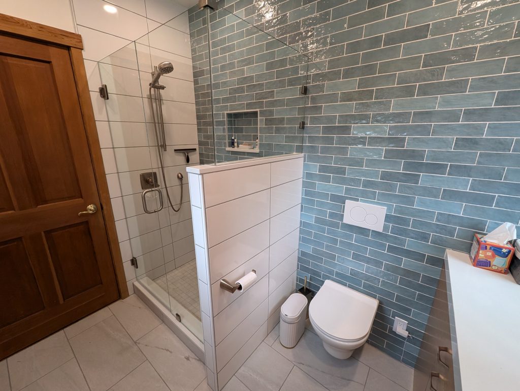 Leavenworth Modern Bathroom Remodel