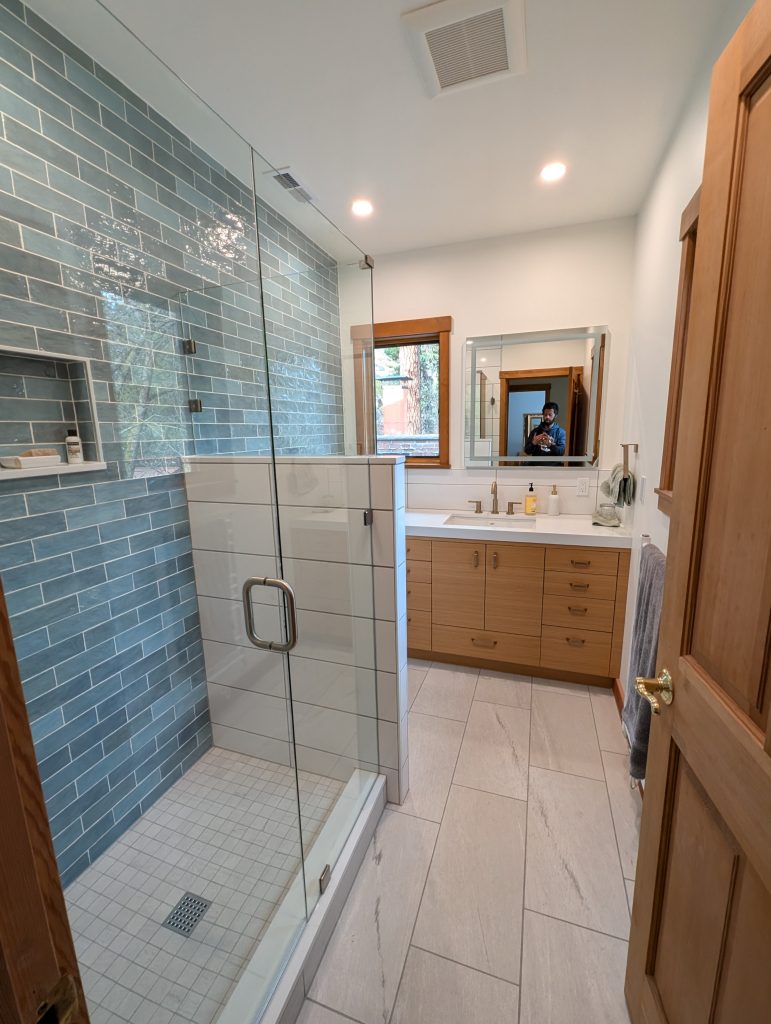 Leavenworth Modern Bathroom Remodel